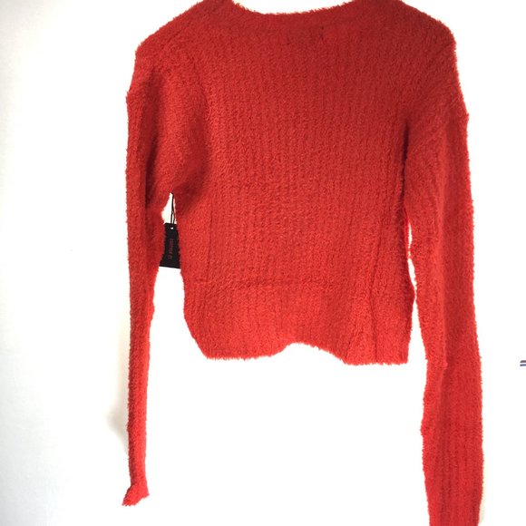 🌺3/$15🌺NWT Red Fluffy Knitted Sweater - Picture 3 of 6